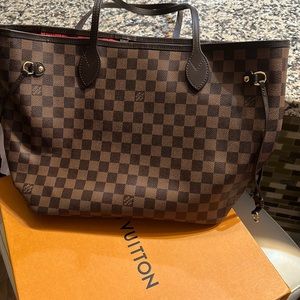 🔥🔥Saved best for Last🔥🔥Louis Vuitton Never Full MM dust bag/box included